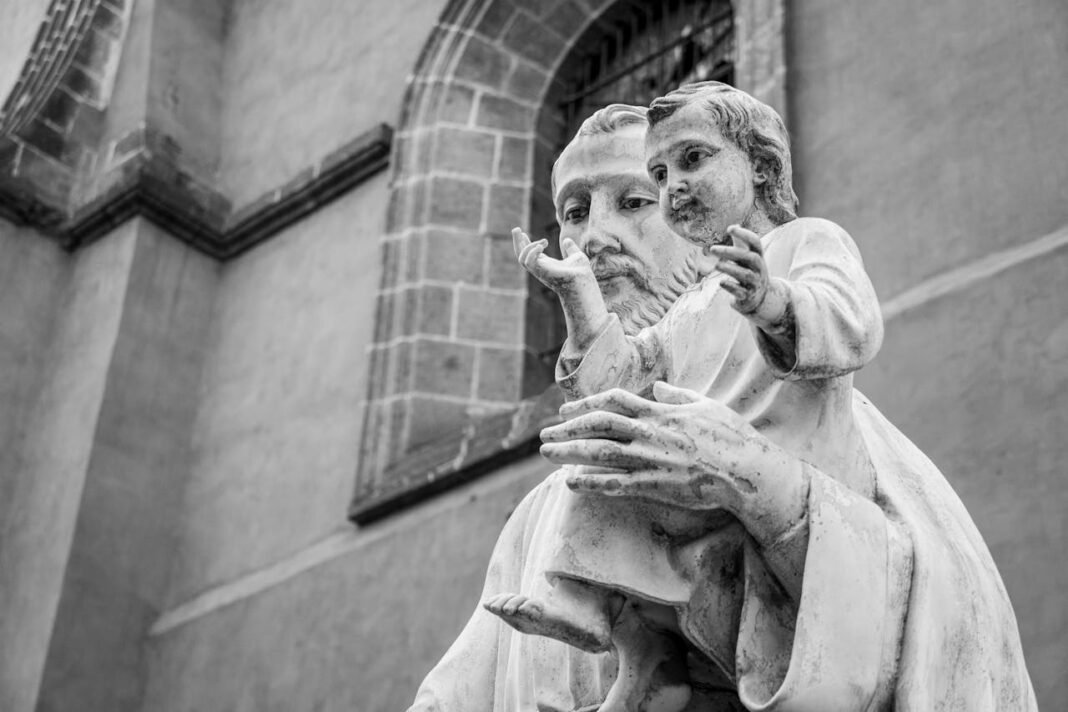 Powerful prayer to St Joseph for the conversion of a loved one.