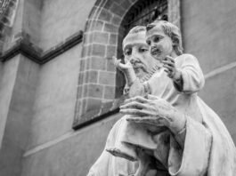 Powerful prayer to St Joseph for the conversion of a loved one.