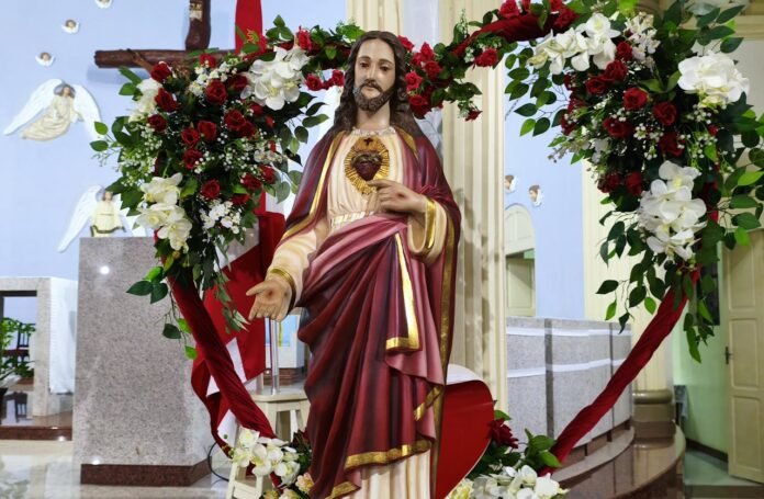 Consecration of the Human Race to the Sacred Heart of Jesus