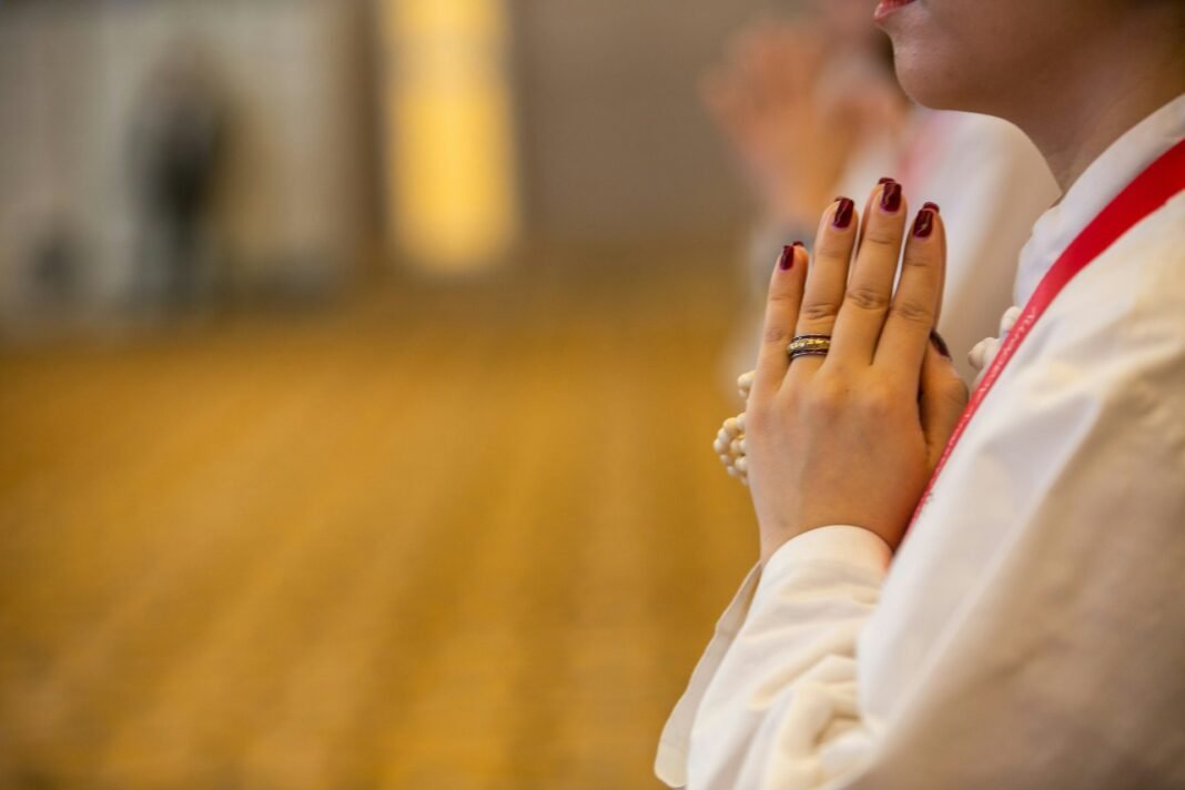 Refresh your soul with this powerful prayer before communion