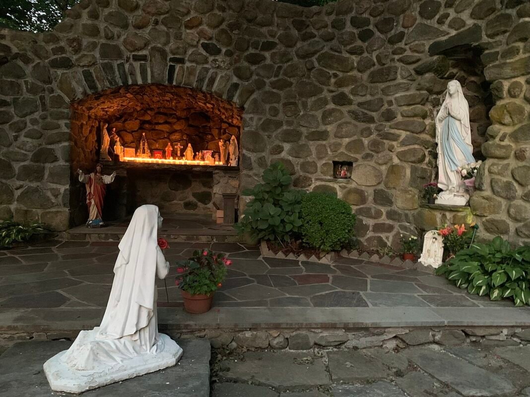 PRAYER TO OUR BLESSED LADY OF LOURDES
