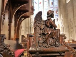 5 Spiritual communion prayers for when you can’t attend Mass