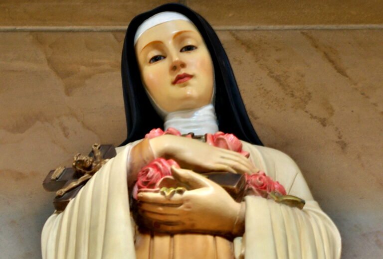 Say this prayer of St. Theresa Lisieux for future priests