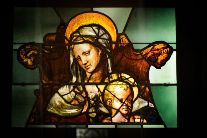 A beautiful prayer to Mary left by St. John Paul II as a legacy to families