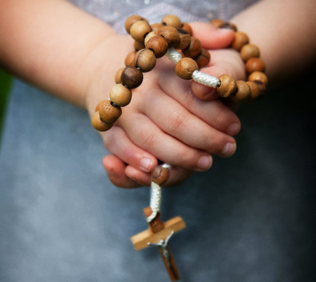 Ten Prayers Every Catholic Child Should Know