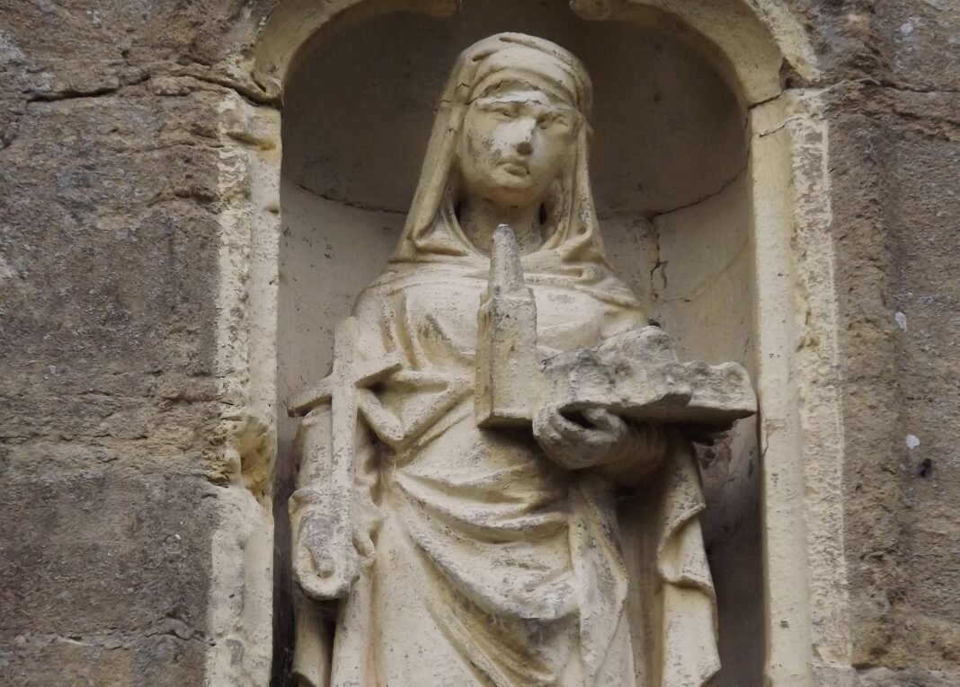 AND TODAY WE CELEBRATE… Saint of the Day: St. Helen (TUESDAY, AUGUST 18)