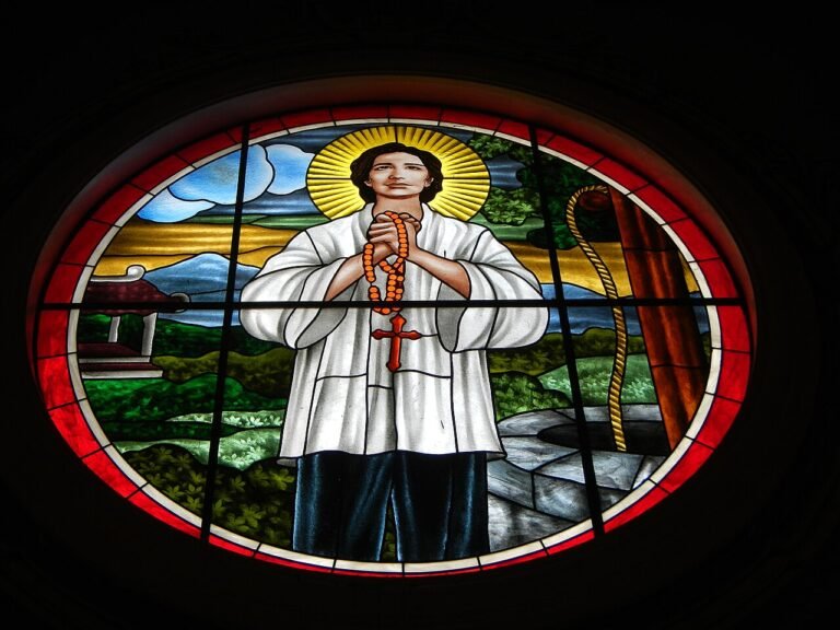 AND TODAY WE CELEBRATE... Saint of the Day: St. Lawrence Ruiz and Companions (MONDAY, SEPTEMBER 28)