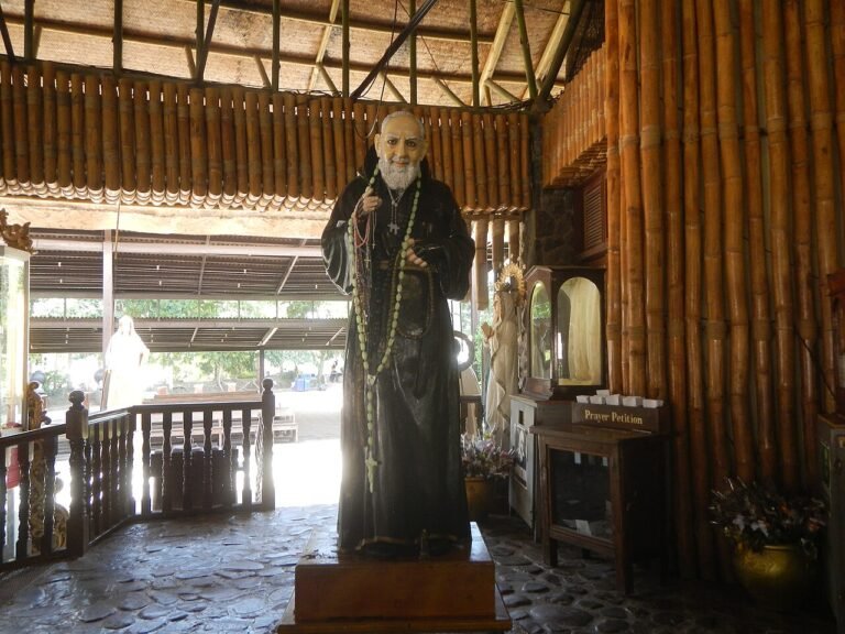 PADRE PIO’S “SECRET WEAPON PRAYER” THAT BROUGHT THOUSANDS OF MIRACLES