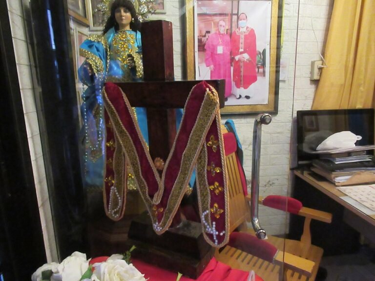 AND TODAY WE CELEBRATE... The Feast of the Exaltation of the Holy Cross (MONDAY, SEPTEMBER 14)