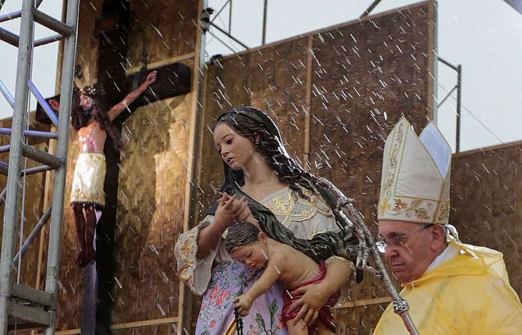 Pope_Francis_Tacloban_12 PRAYER FOR THIS EVENING (FRIDAY, OCTOBER 16)