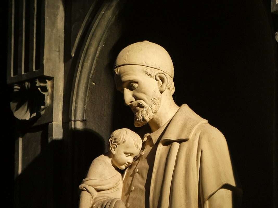 A short prayer to help us be more attentive to the sufferings of the poor