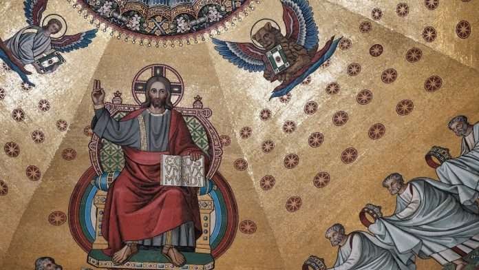 Whoever spreads devotion to My Holy Face is Saved (With Prayers)