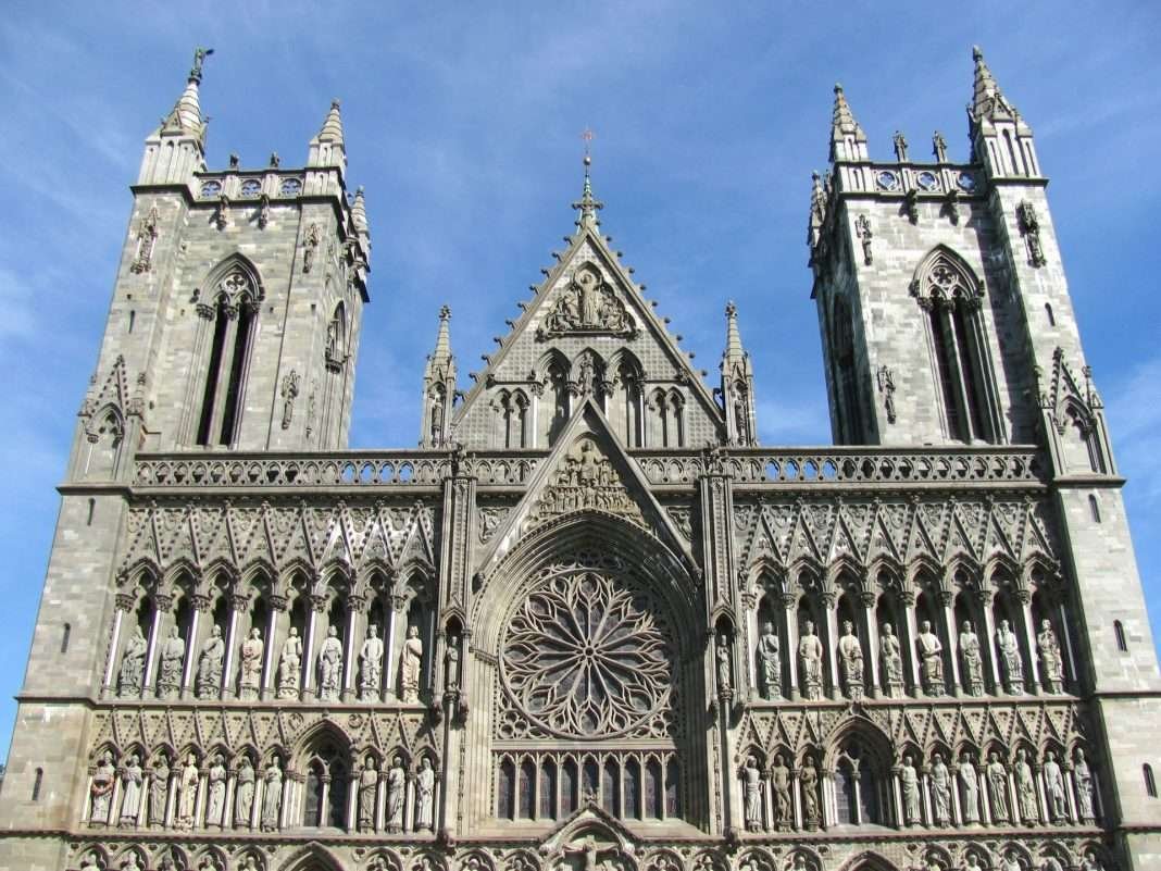 This video of a vandal desecrating a Church in Washington will turn your stomach