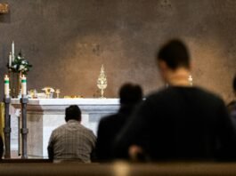 7 Prayers for Eucharistic Adoration That Will Set Your Heart on Fire